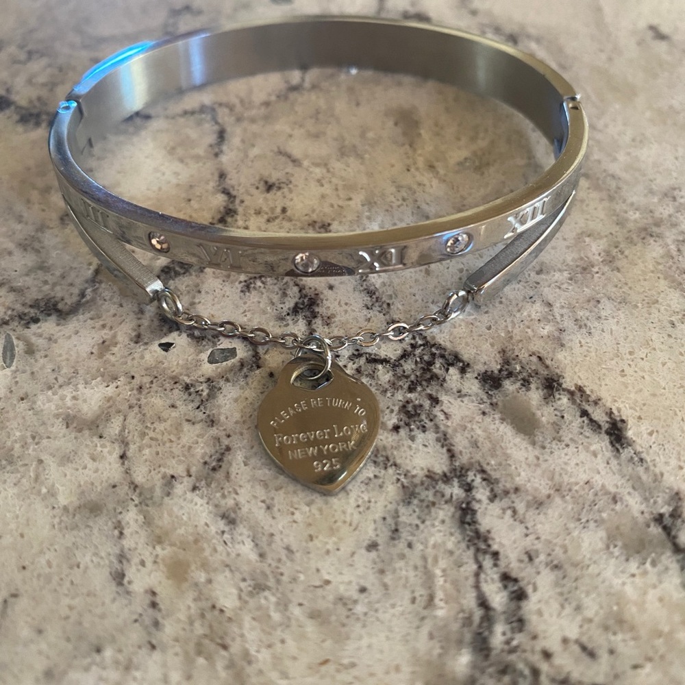Heart bracelet with CZ